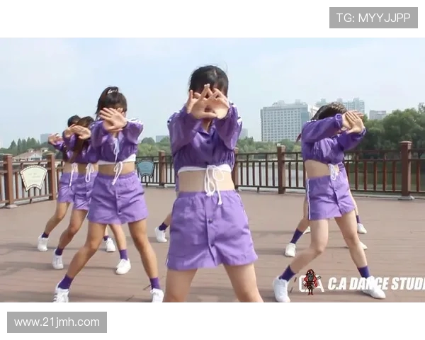 南京街舞队防反策略分析与表现评估探讨 南京街舞队防反策略分析与表现评估探讨