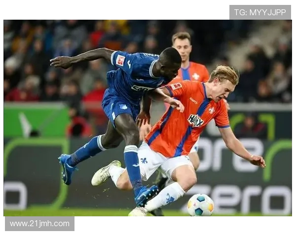 霍芬海姆主场迎战红星球队期待激烈对决展现实力与战术较量 霍芬海姆主场迎战红星球队期待激烈对决展现实力与战术较量