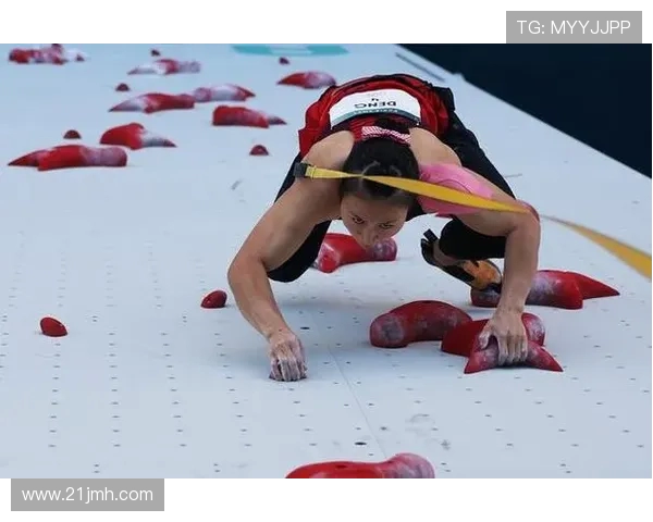 重庆攀岩队荣登全国攀岩配合排行榜首位展现实力与团队精神 重庆攀岩队荣登全国攀岩配合排行榜首位展现实力与团队精神